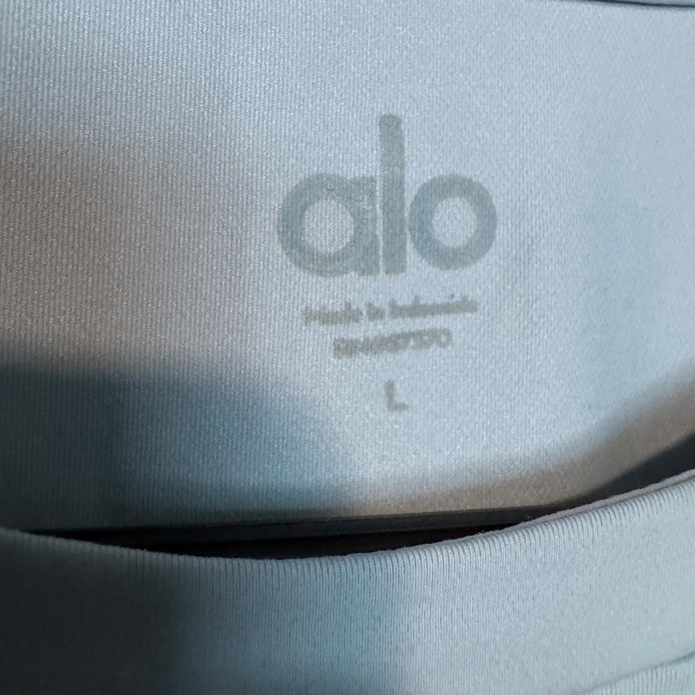 Alo Yoga Muscle Shirt Mens Large Blue Sleeveless Performance Gym Tee Tank Train - Picture 3 of 7